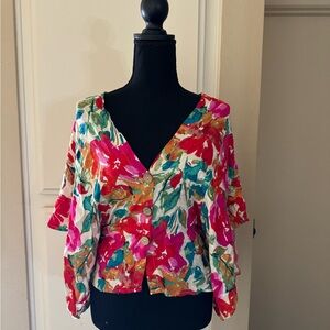 VICI floral top. Size small